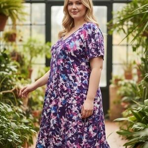 ROAMANS DRESS 18/20 A-LINE FLOWY PLUS DRESS. LIGHTWEIGHT STRETCHY FLORAL PURPLE.